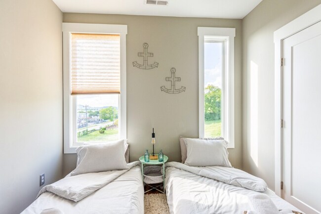 Building Photo - 1301 Baptist World Center Dr