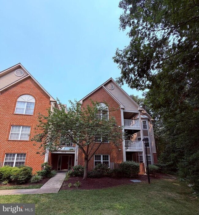 Building Photo - 609 Admiral Dr