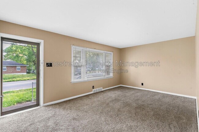 Building Photo - 8253 Frost Ave