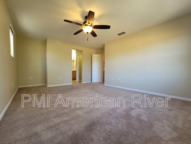 Building Photo - 3304 Esplanade Cir