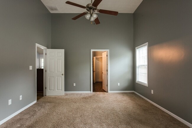 Building Photo - 137 Bristol Woods Dr