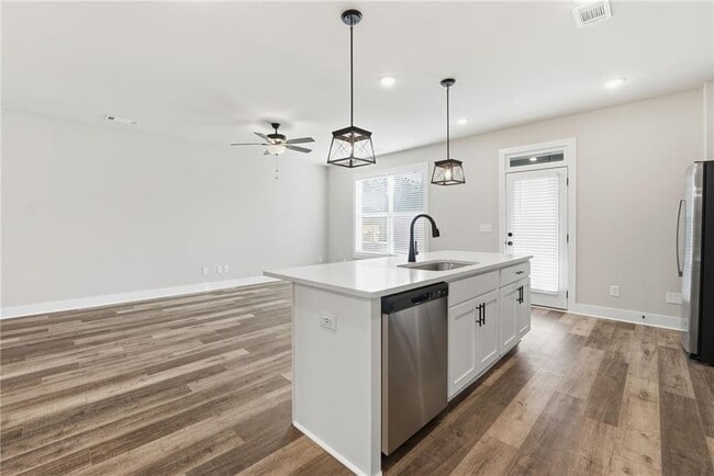 Building Photo - 5728 Urban Vlg Wy