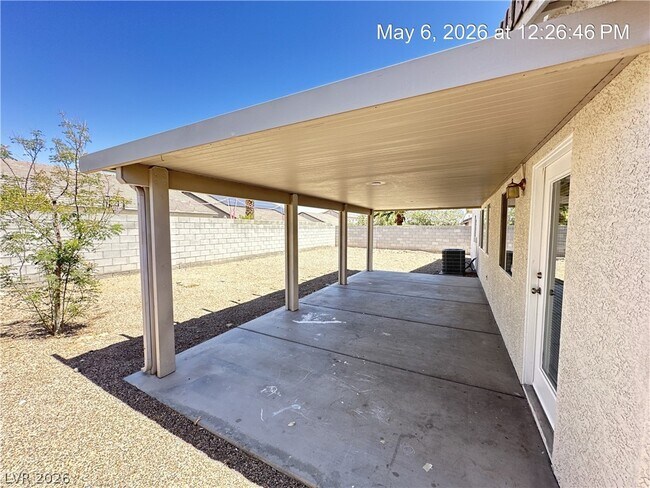 Building Photo - 916 Melic Way