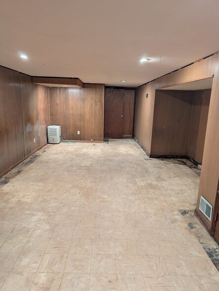 Building Photo - 31 Coachwood Ln