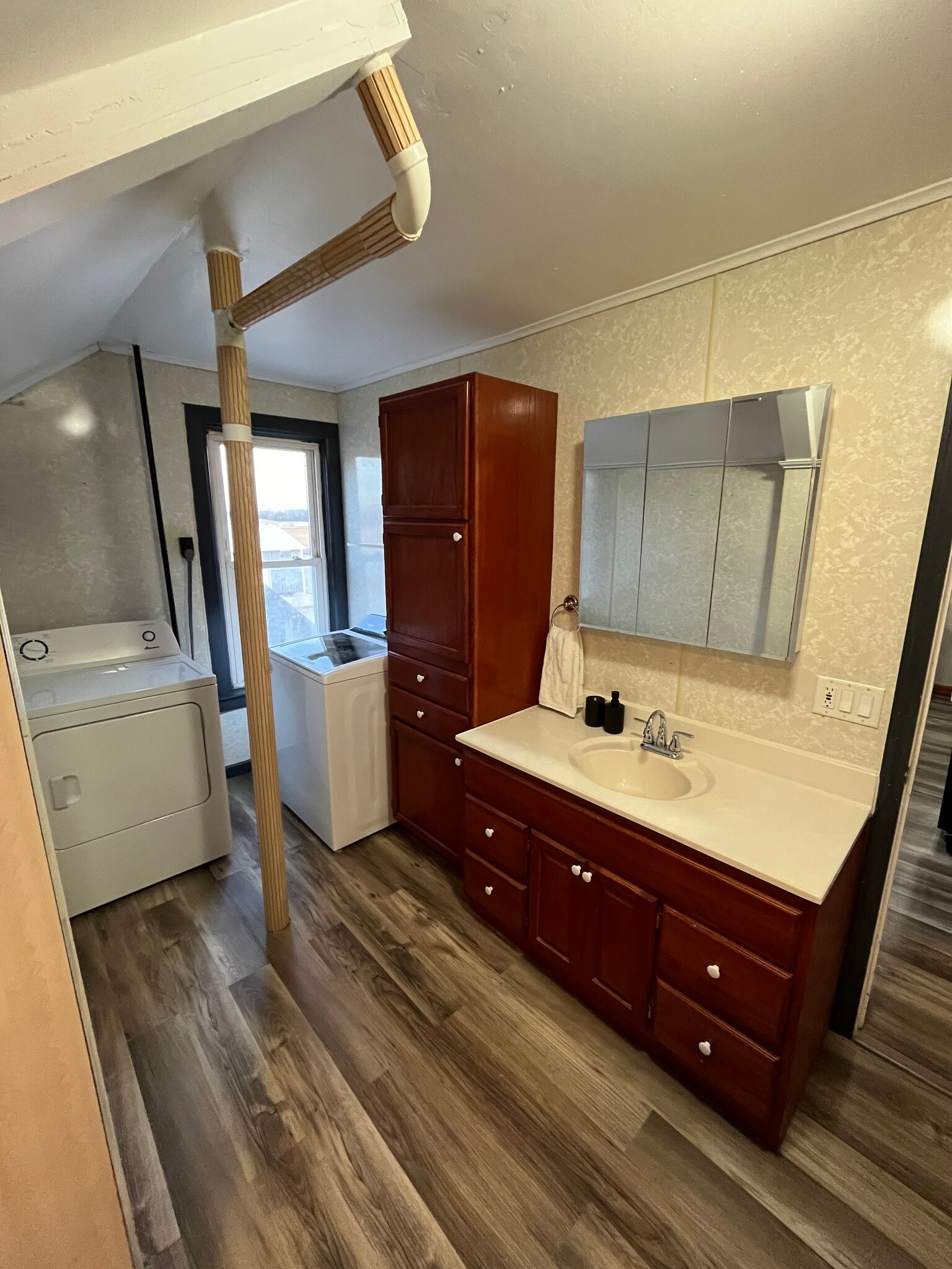 Bathroom/Laundry room - 3802 Clover Rd