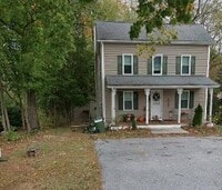 Building Photo - 1911 Creek Rd