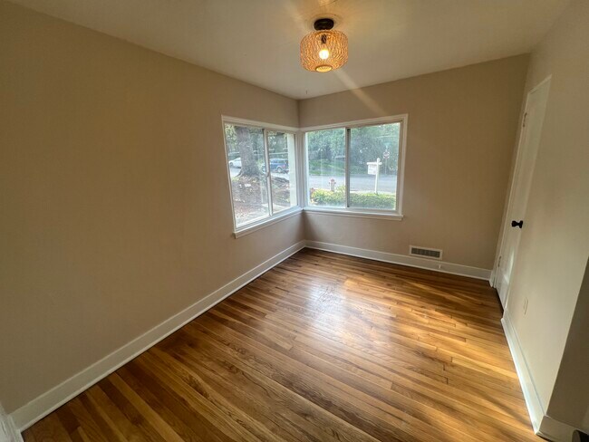 Building Photo - Highland Halls