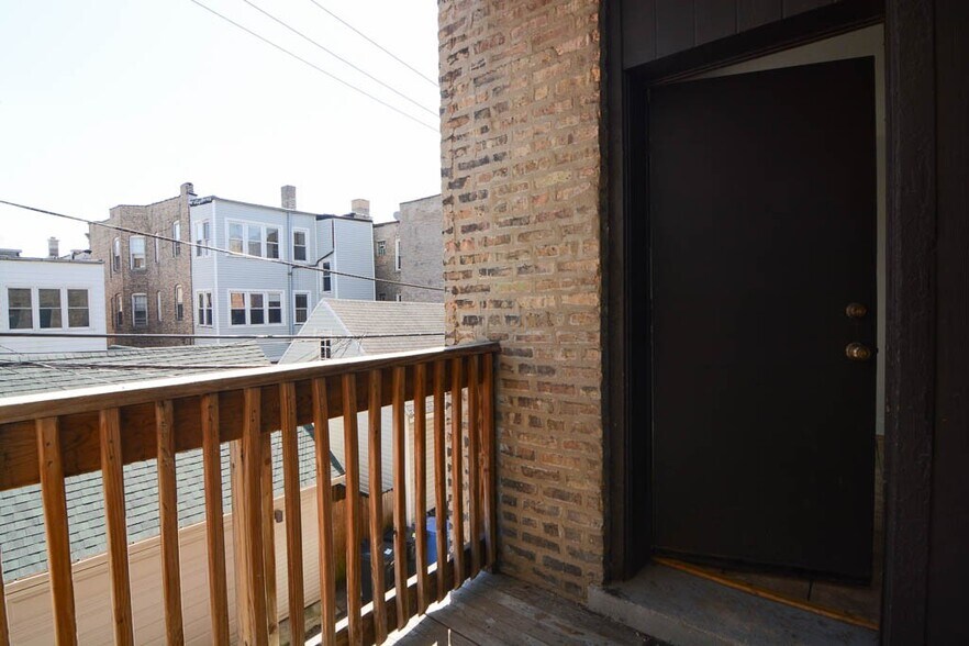 Building Photo - 2617 N Spaulding Ave