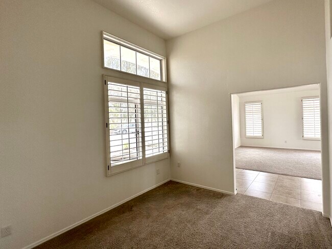 Building Photo - 15058 N 54th Way