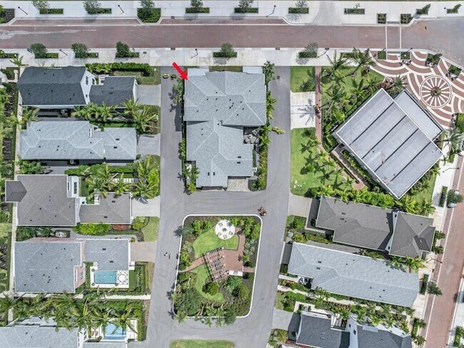 Building Photo - 923 SW Pr Ave