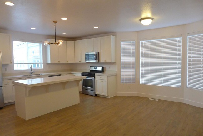 Building Photo - 1779 W Dalmeny Way