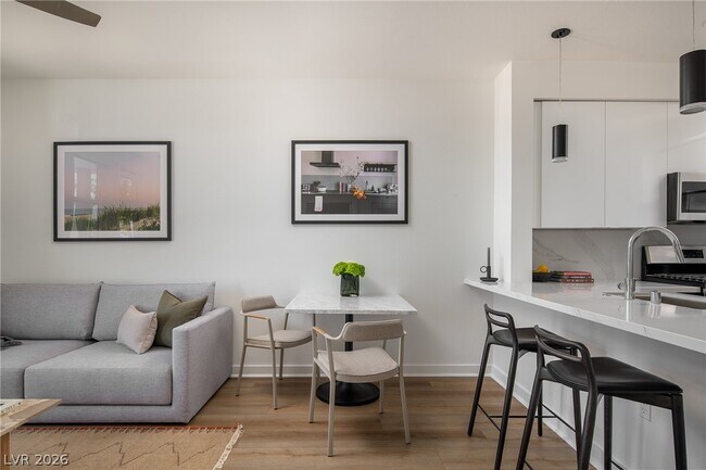 Building Photo - 11055 S Las Vegas Blvd