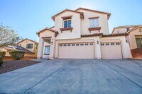 Building Photo - IMMACULATE 5 BEDROOM HOME!