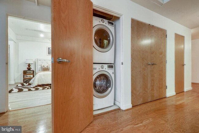 Building Photo - 1125 11th St NW