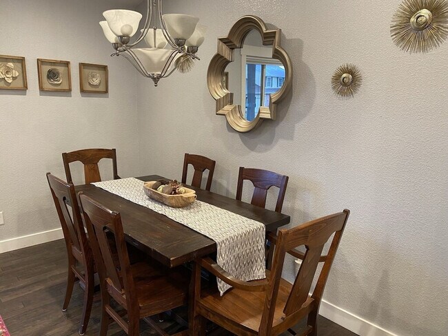 Building Photo - 3112 Rock Creek Dr