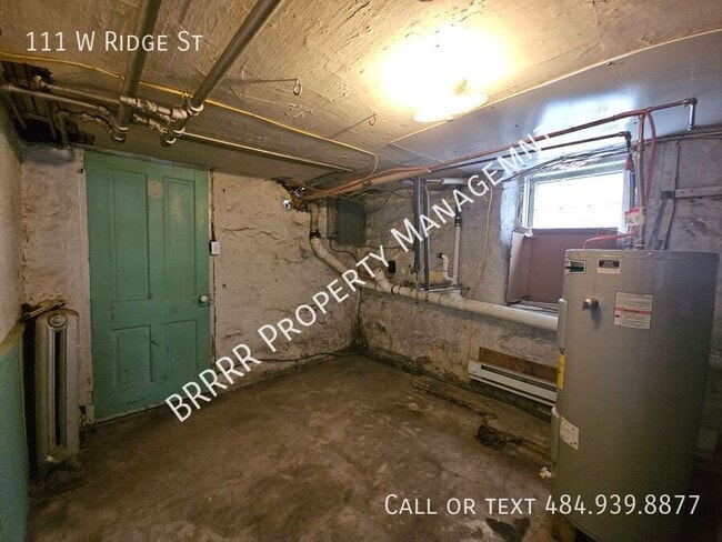 Building Photo - 111 W Ridge St