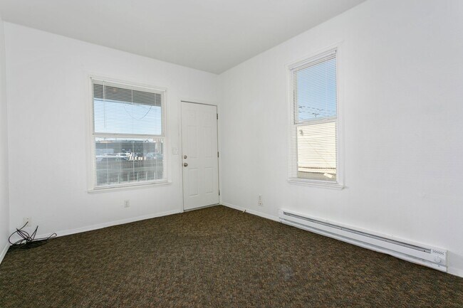 Building Photo - 5413 S Puget Sound Ave