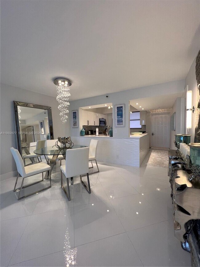 Building Photo - 1266 S Military Trail