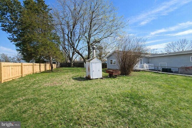 Building Photo - 87 Becks Ln