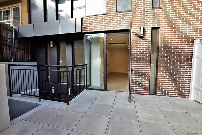 Building Photo - 41-26 44th St