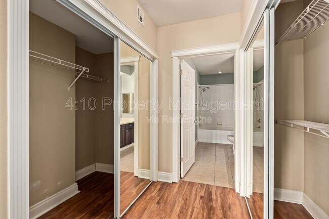 Building Photo - 15095 N Thompson Peak Pkwy