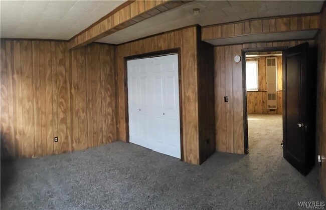 Building Photo - 139 S Main St