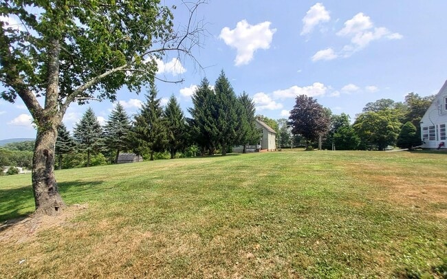 Building Photo - 349 Harriman Heights Rd