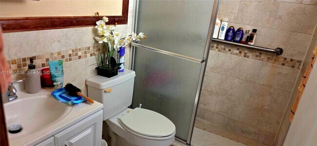 Building Photo - 3800 SW 102nd Ave