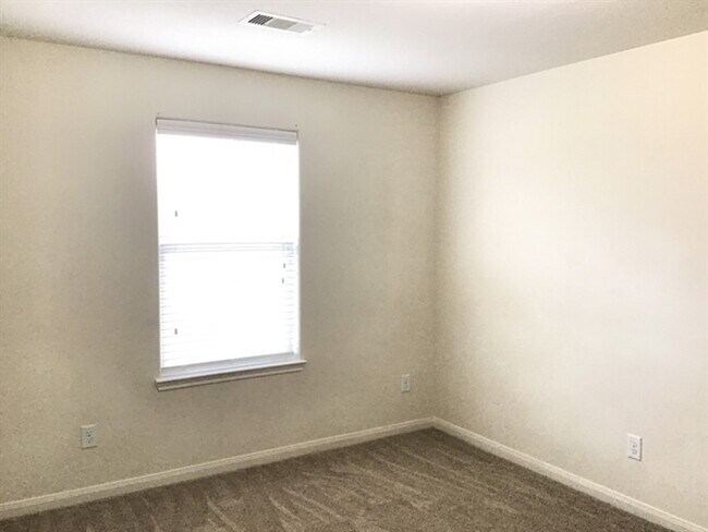 Building Photo - 10237 Tate Ct