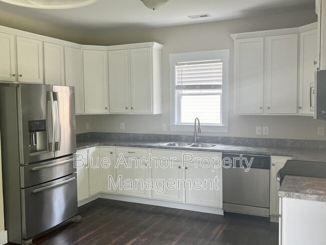 Building Photo - 153 Leeward Ln