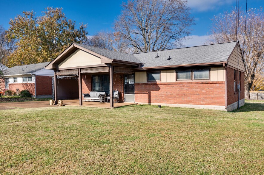 Building Photo - 176 Woodson Ln