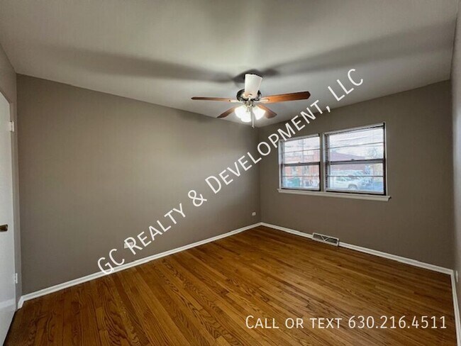 Building Photo - 4323 Elm St