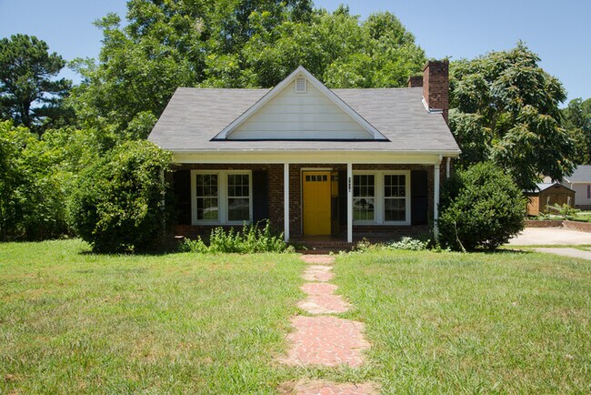 Primary Photo - Country living in Graham