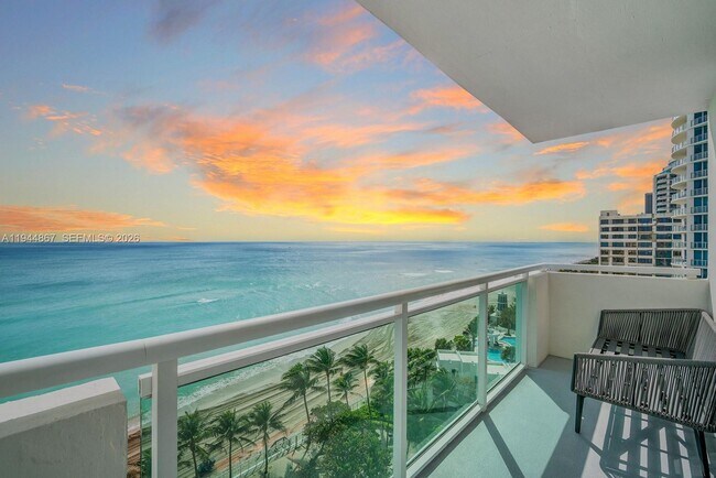 Building Photo - 3001 S Ocean Dr