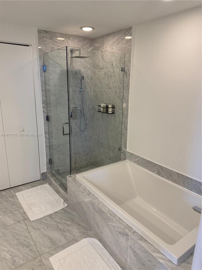 Building Photo - 801 S Miami Ave