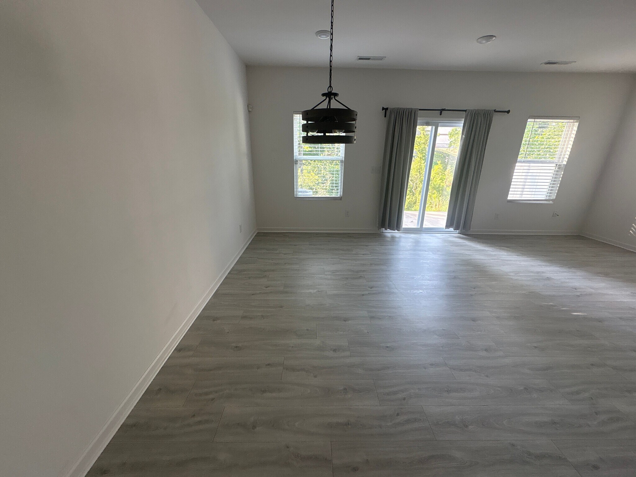 Building Photo - Room in Townhome on Pagebrook Ln