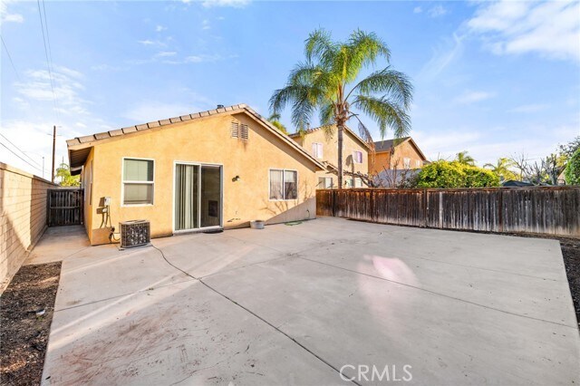 Building Photo - 2201 Jornada Dr