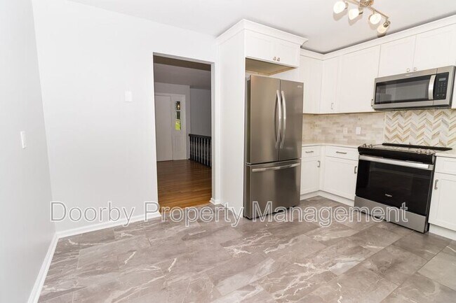 Building Photo - 1313 Timbercrest Ln