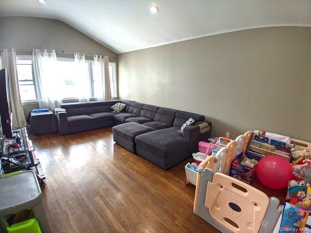 Building Photo - 469 E Park Ave