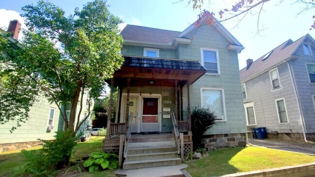 Building Photo - 334 Catherine St