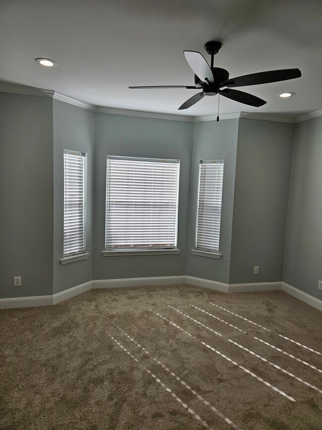 Building Photo - 102 Courthouse Dr