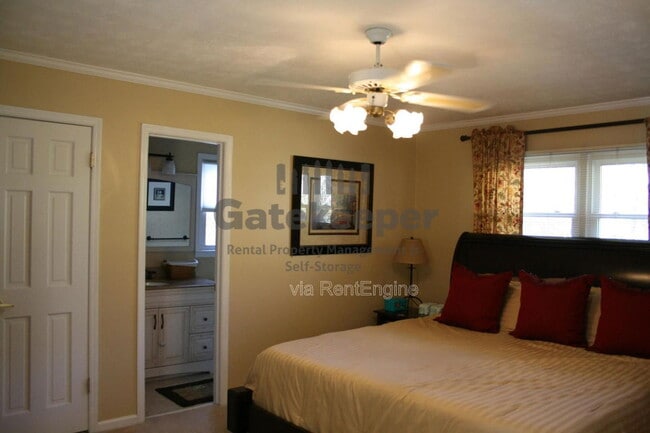 Building Photo - 105 Timberlane Trail