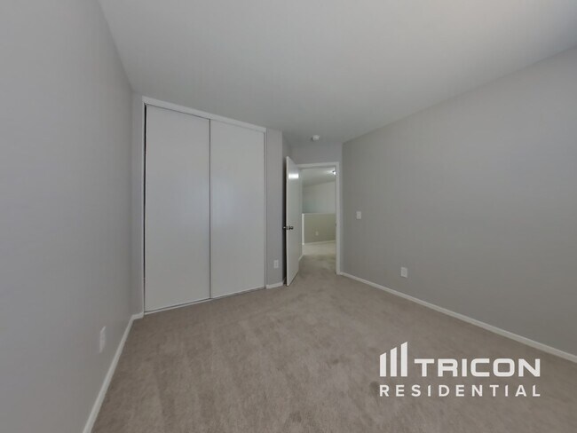 Building Photo - 12747 W Larkspur Rd