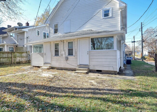 Building Photo - 1247 Wright St