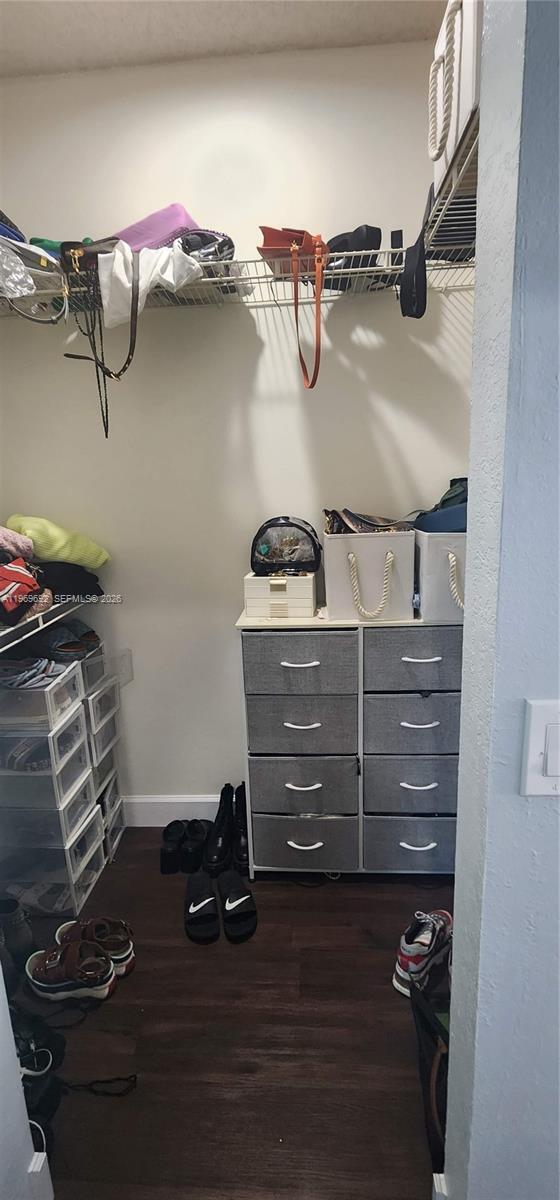 Building Photo - 833 Vista Meadows Dr