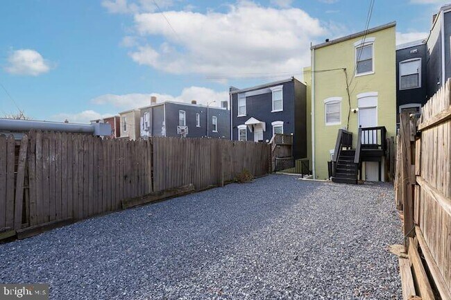 Building Photo - 1119 Montello Ave NE