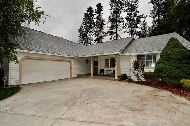 Primary Photo - Best Hill Meadows Community- 3 bed 2 bath ...