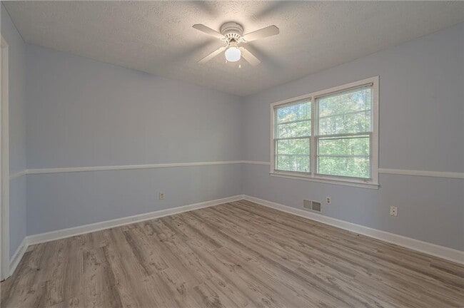 Building Photo - 435 Little Pines Ct