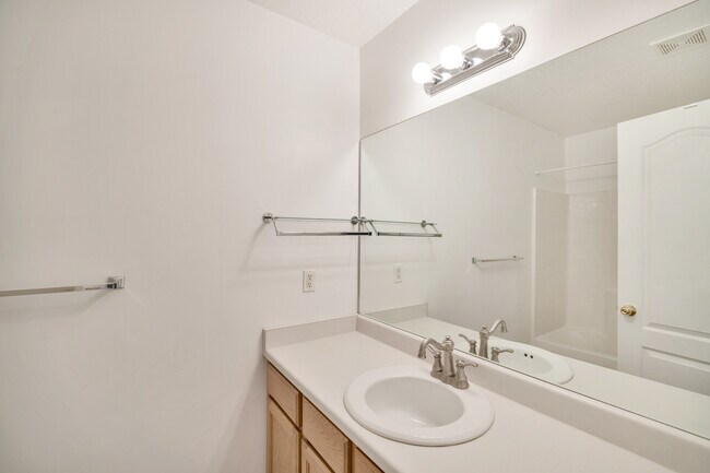 Building Photo - 955 N 1125 W