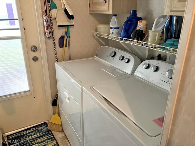 Building Photo - 26303 Atlanta Dr